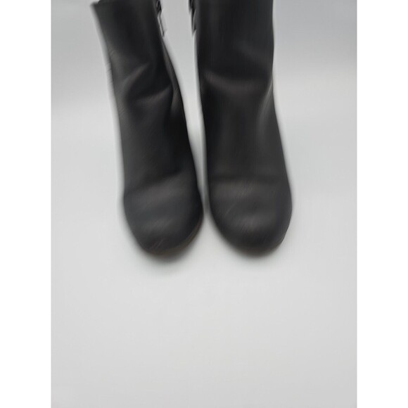 Fergalicious by Fergie Womens 6.5 M Black Zip Up Ankle Booties - Picture 2 of 10